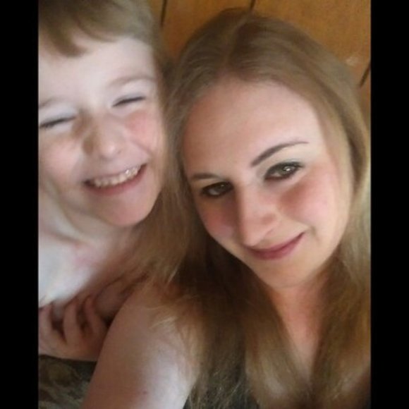 Meet your Posher, Staysha - Picture 1 of 2